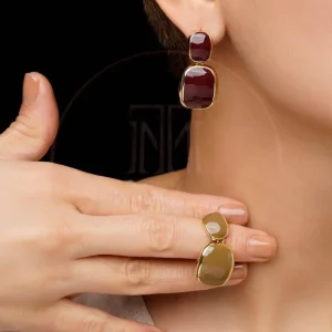 خرید گوشواره مینیمال دو‌قطعه‌ای با دو رنگ زرشکی و سبز خاکی