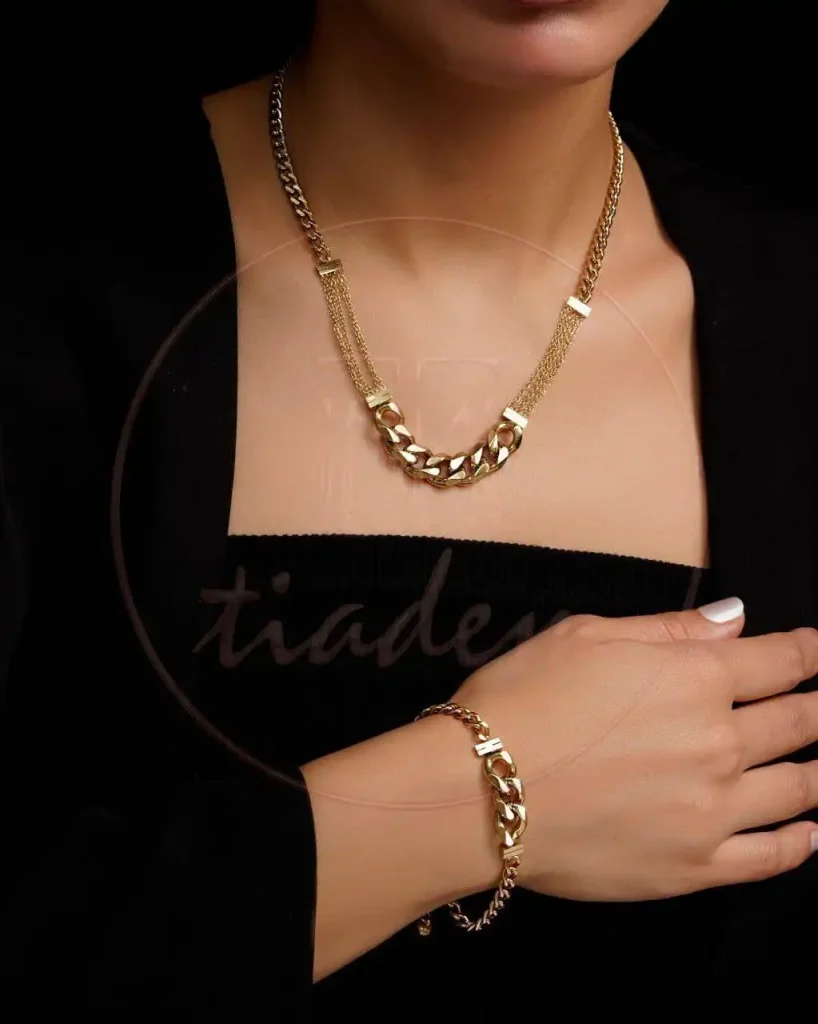 ست استیل کارتیه با طراحی خاص زنجیری (دستبند، گردنبند، گوشواره)