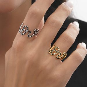 انگشتر طرح لاو LOVE میناکاری مشکی